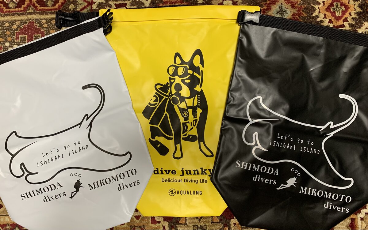 販売開始！ウォータープルーフバック！